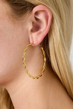 Oorbel hoop in swirl model