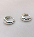 Kleine hugging creolen